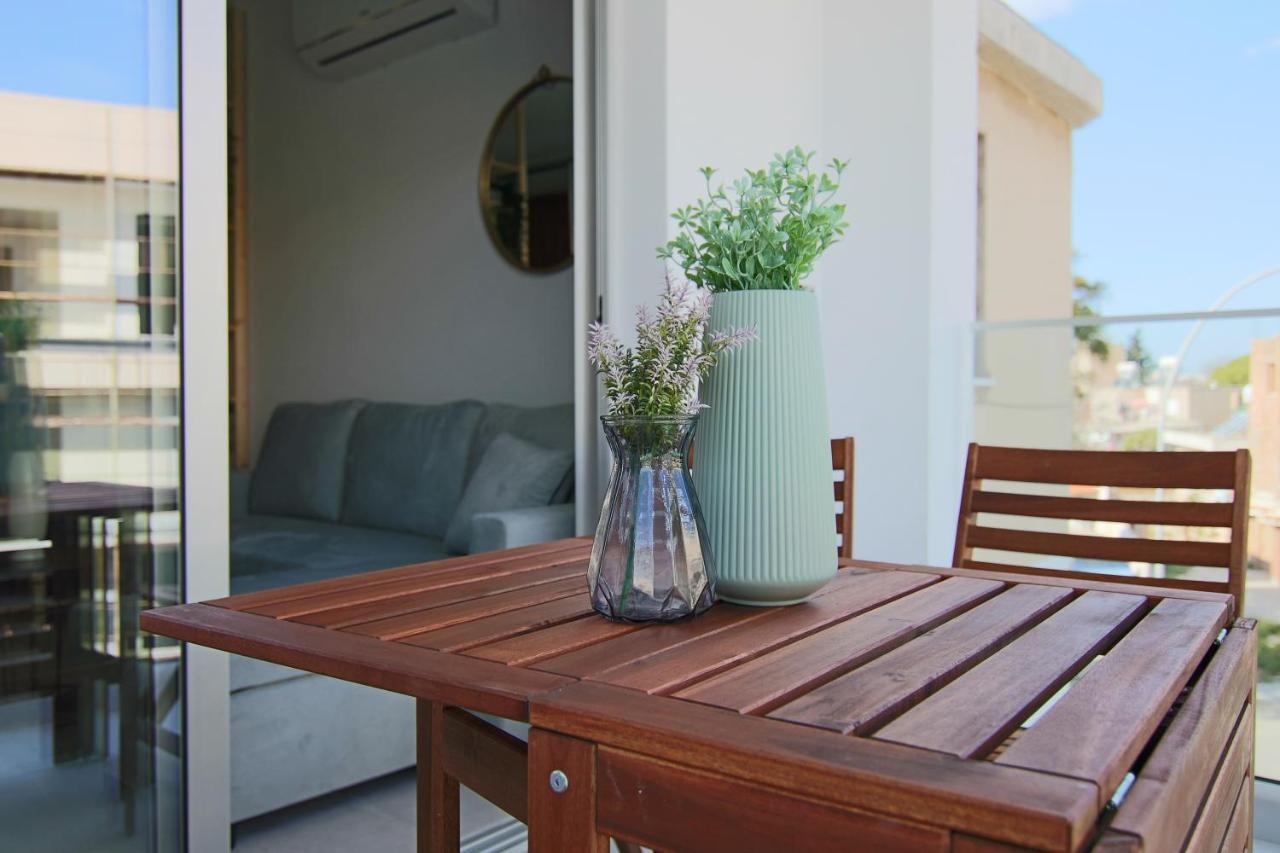 Apartamento Phaedrus Living Seaside Luxury Flat Athina 123 Paphos Exterior foto